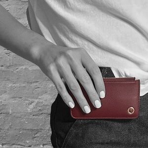 Serpenti Forever Folded Leather Card Holder Wallet Blackberry Purple Pink NWT